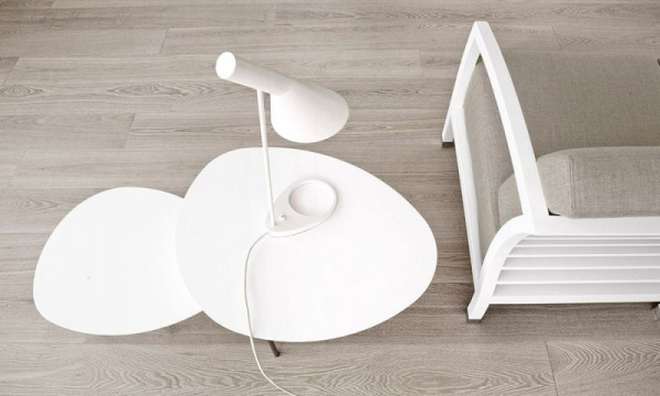 アウトレット60%OFF】エクリプステーブルS / ホワイト H20cmSTUA