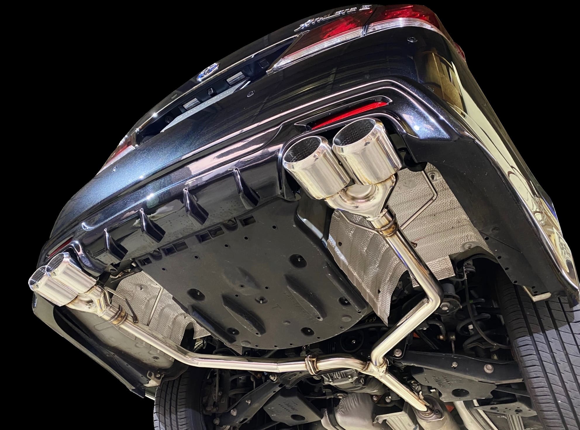 210系クラウン ハイブリッド【エグゼクティブエディション専用