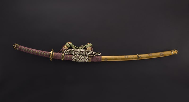 金梨子地葵紋散蒔絵鞘糸巻太刀拵 ｜ 秋水美術館 | Shusui Museum of Art