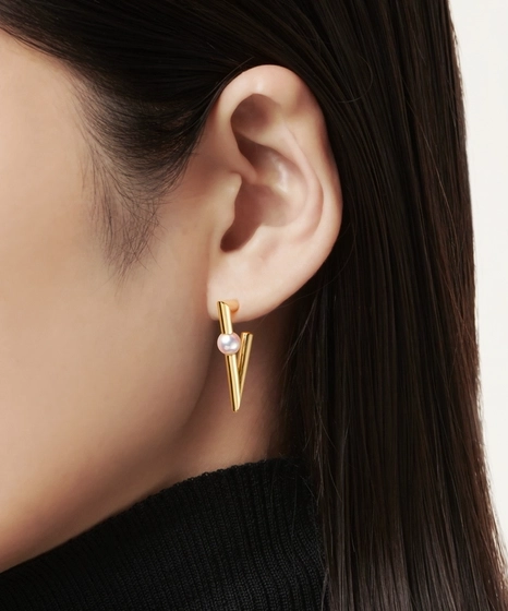 V Code ピアス MIKIMOTO（ミキモト）のレンタル | 結婚式・2次会