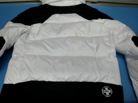 レッドブルのしみ抜き（料金4,000円※クリーニング込み）『RLXのダウン