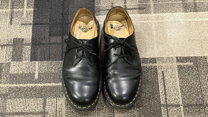 擦り傷が目立たなくなる！？】Dr.Martinのお手入れ方法 | シューケア