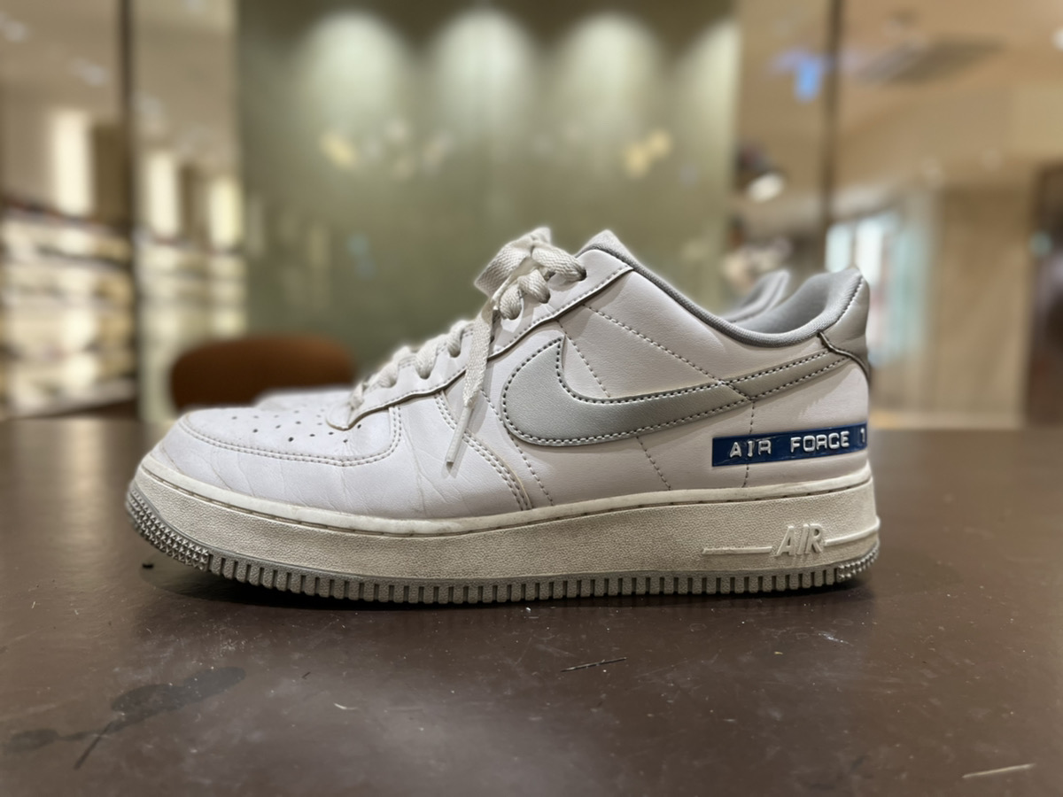 片足5分！？ホワイトレザースニーカーを簡易的に洗浄！！ | シューケア