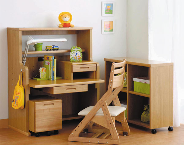 子供と共に成長する学習机・小島工芸【書斎家具通販】