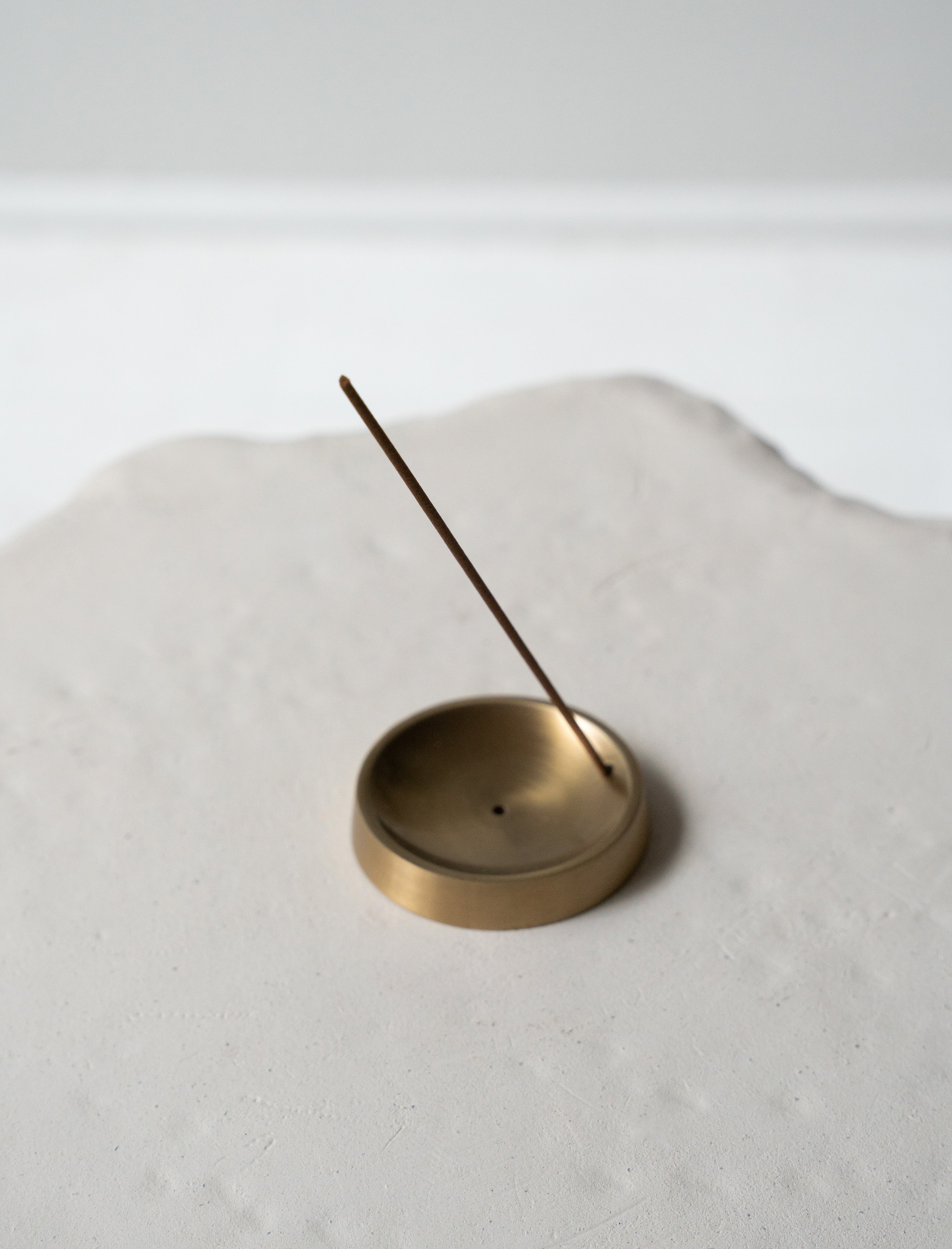 Fog Linen Brass Round Incense Stand – Neighbour