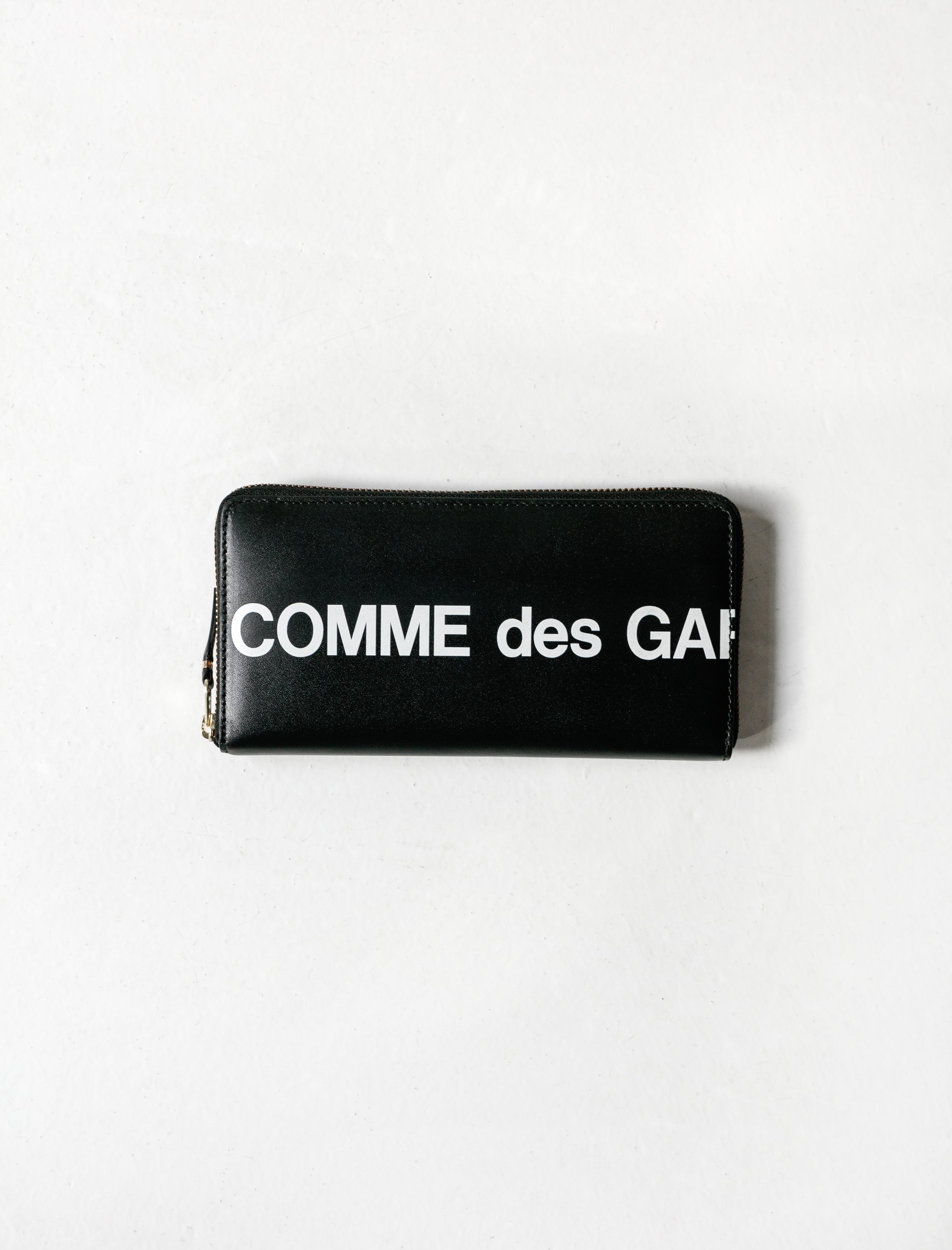 Comme des Garçons Huge Logo Long Wallet – Neighbour