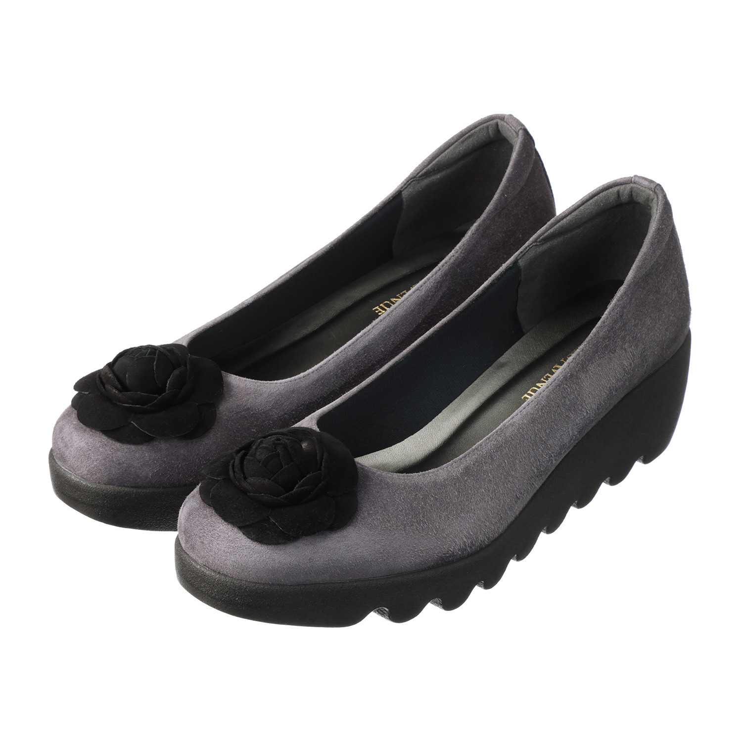 ヒルズアヴェニュー ＜日本製＞シープレザー フラワーモティーフ