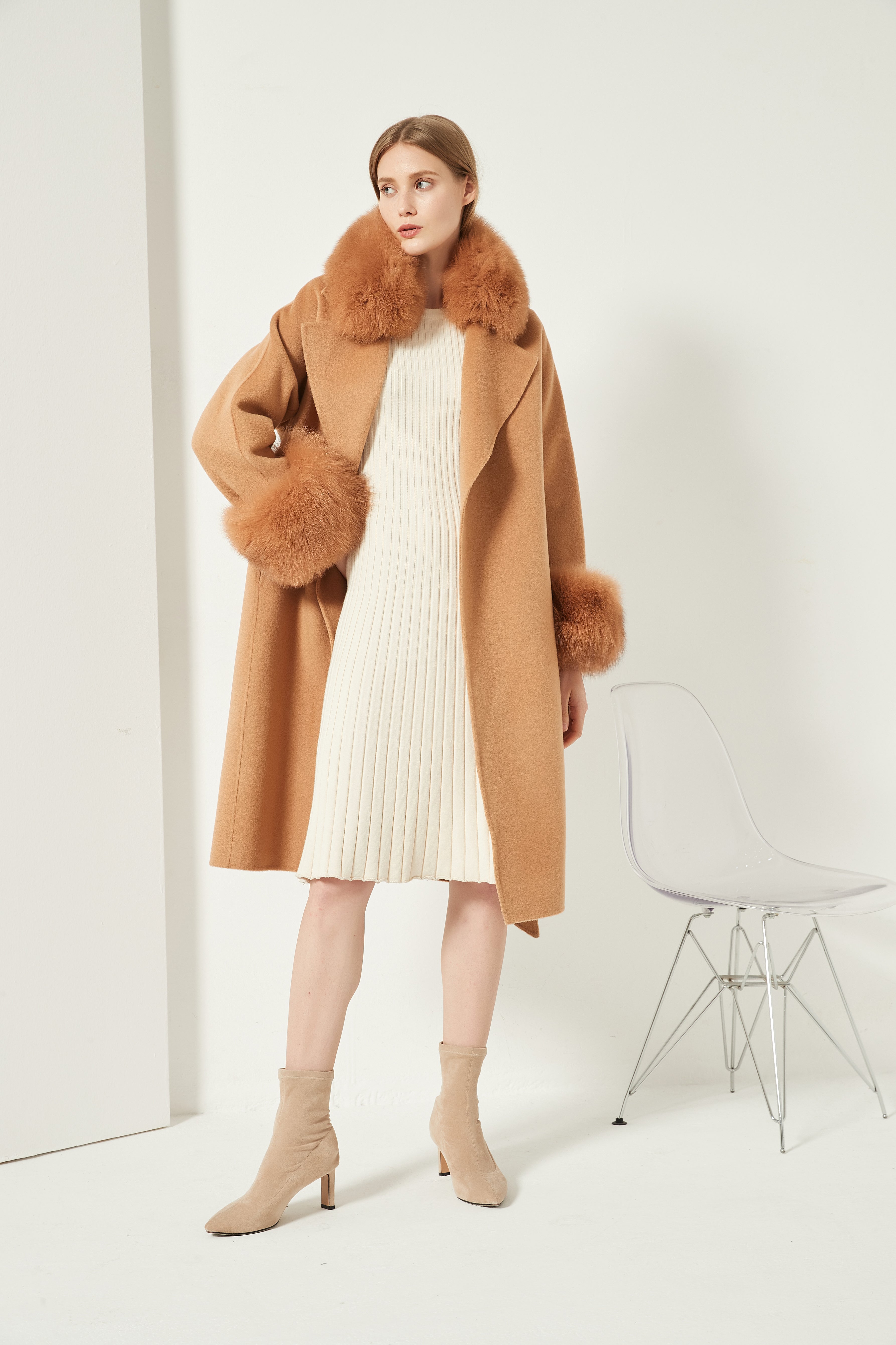 Cashmere Coat with Detachable Fur Collar and Cuffs - Camel – Pissenlit