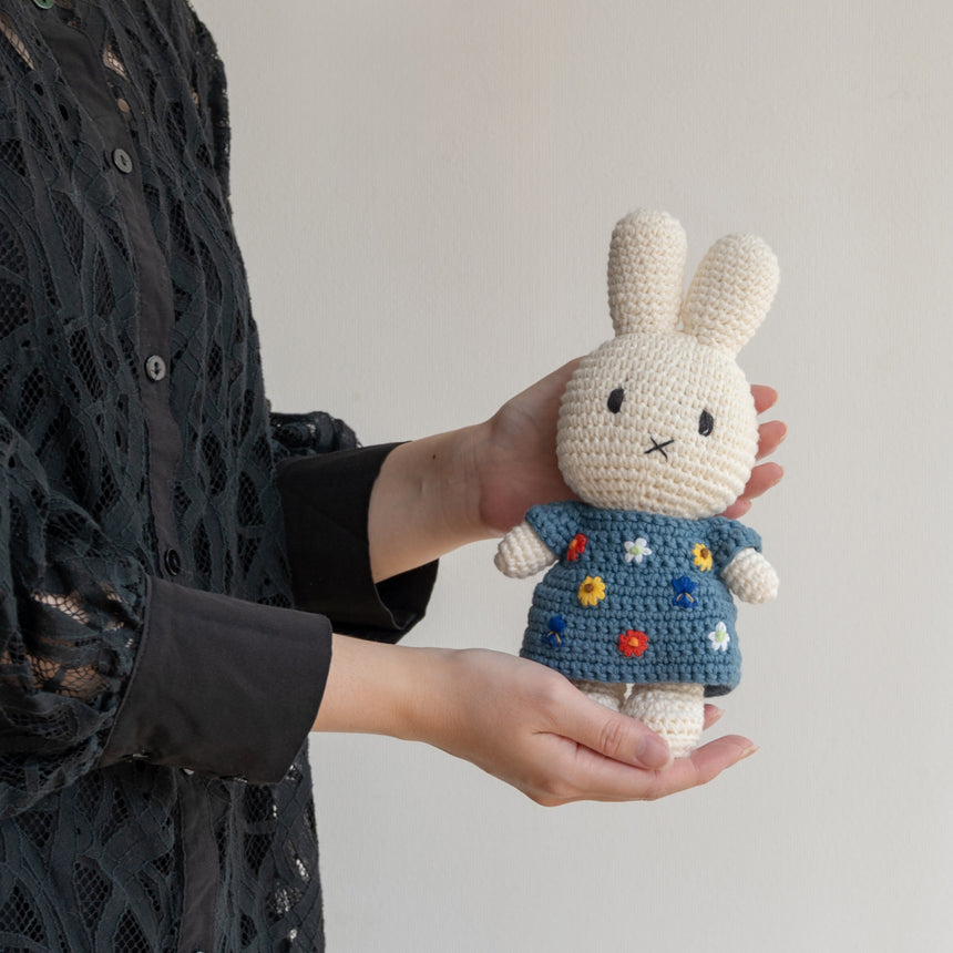 Miffy Handmade & Dress Van Gogh Museum スペースジョイ.トーキョーで