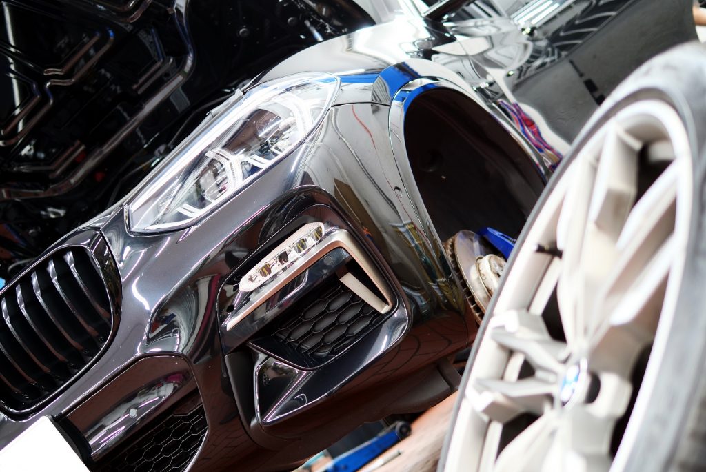 BMW G01/X3 M40dにハロウィンカラーのMSS Urban Fully Adjustableを