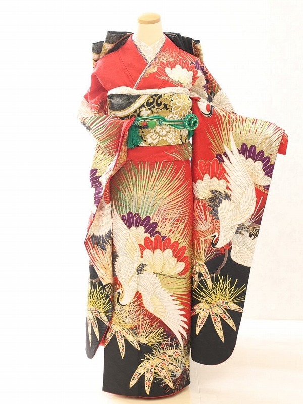 鶴の振袖】伝統的な美しさと魅力を知る【二十歳】｜お知らせ｜静岡