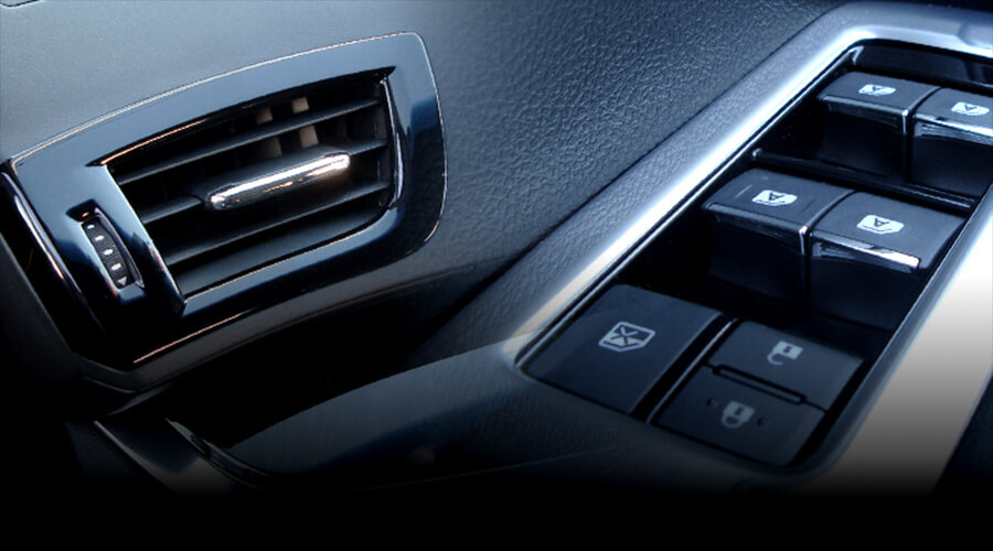 アルファード/ヴェルファイア30系をドレスアップ 高級感極めるカスタム