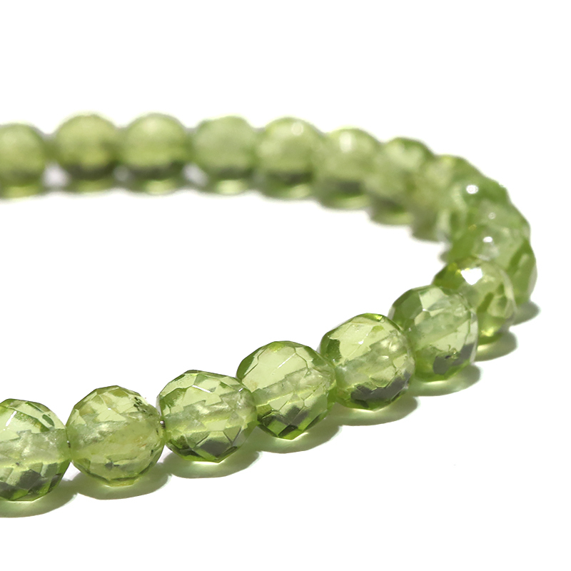 ブレス ペリドット＜中国産＞ カット 約4mm マグネット式 夫婦愛 癒し