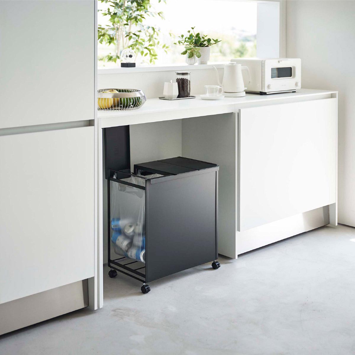 山崎実業 tower 蓋付き目隠し分別ダストワゴン 3分別 ホワイト