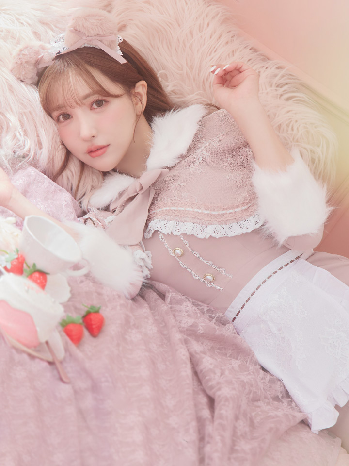 SALE!!】【即日発送】ファーポンチョ付きベアメイドコスプレ