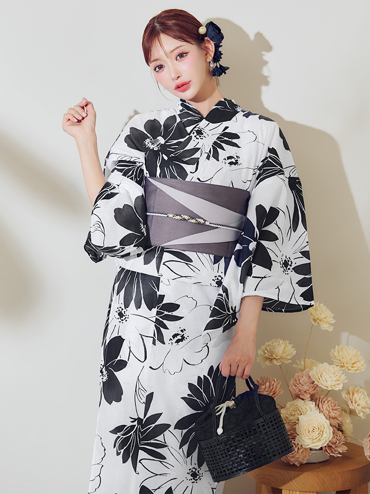即日発送】モノトーンフラワーレトロモダン浴衣【浴衣3点セット 浴衣