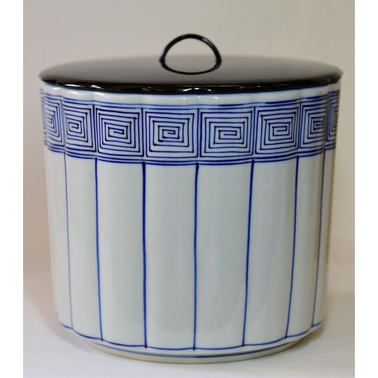 染付桶側水指 手塚 堂作 兼中際宗完 書付 すいぎょく園｜創業百年