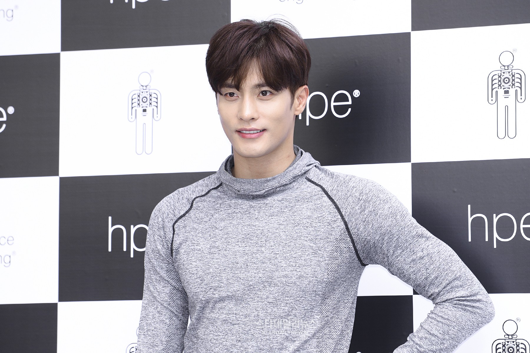 SungHoon ソンフン 日本公式サイト