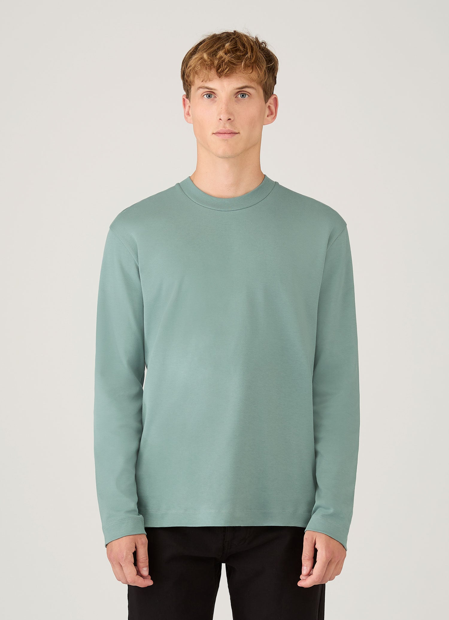 Men's Long Sleeve Heavyweight T-shirt in Steel Green | Sunspel