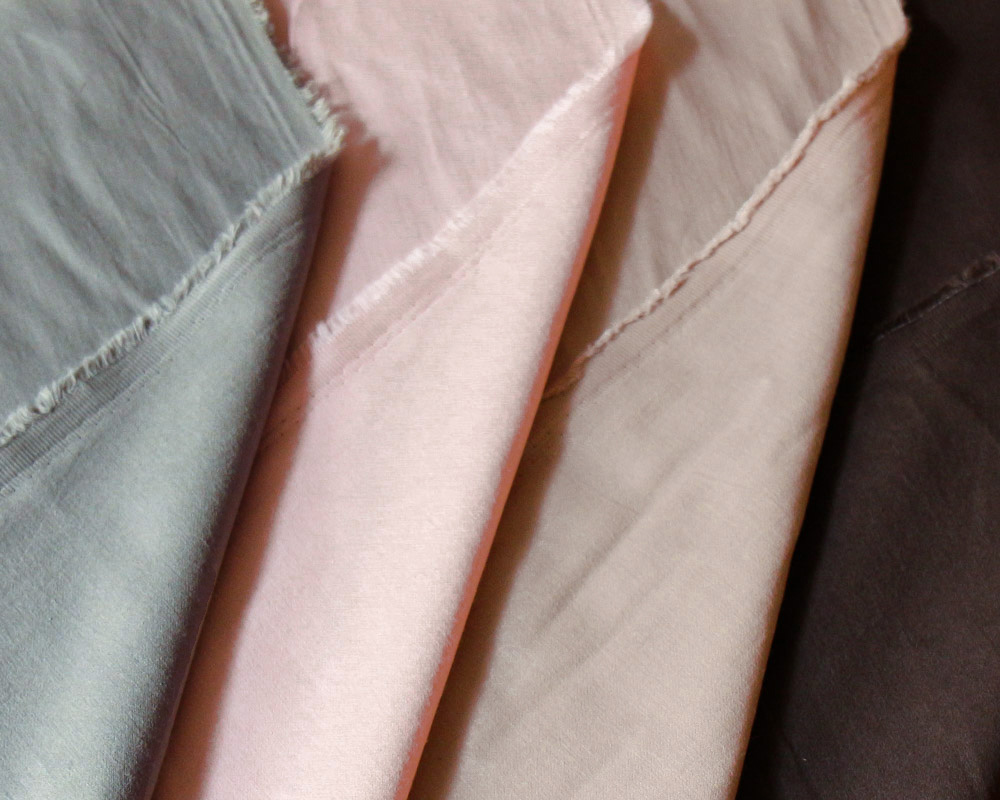 ナチュラルワッシャー加工＞草木染の軽やかコットンサテン Anya [M便 1