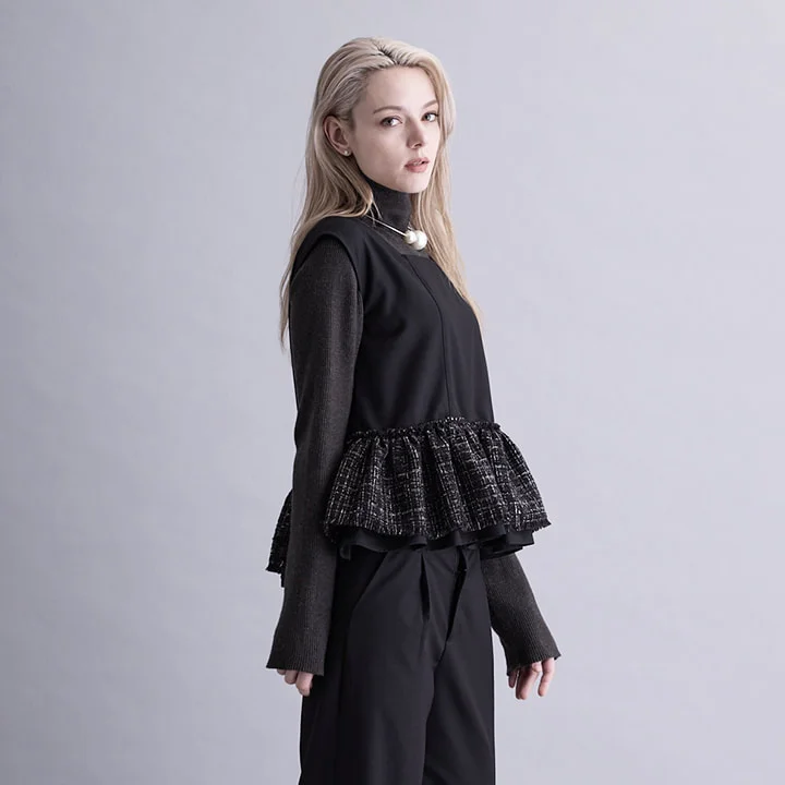 TWEED FRILL TOP