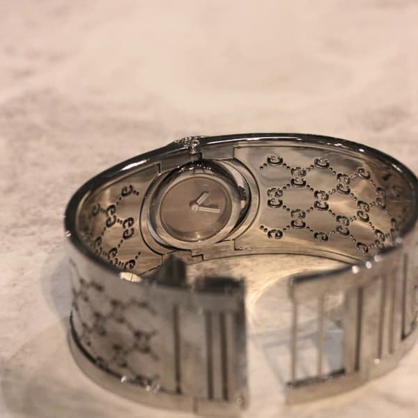 GUCCI / グッチ / トワール / バングルウォッチ / YA112501