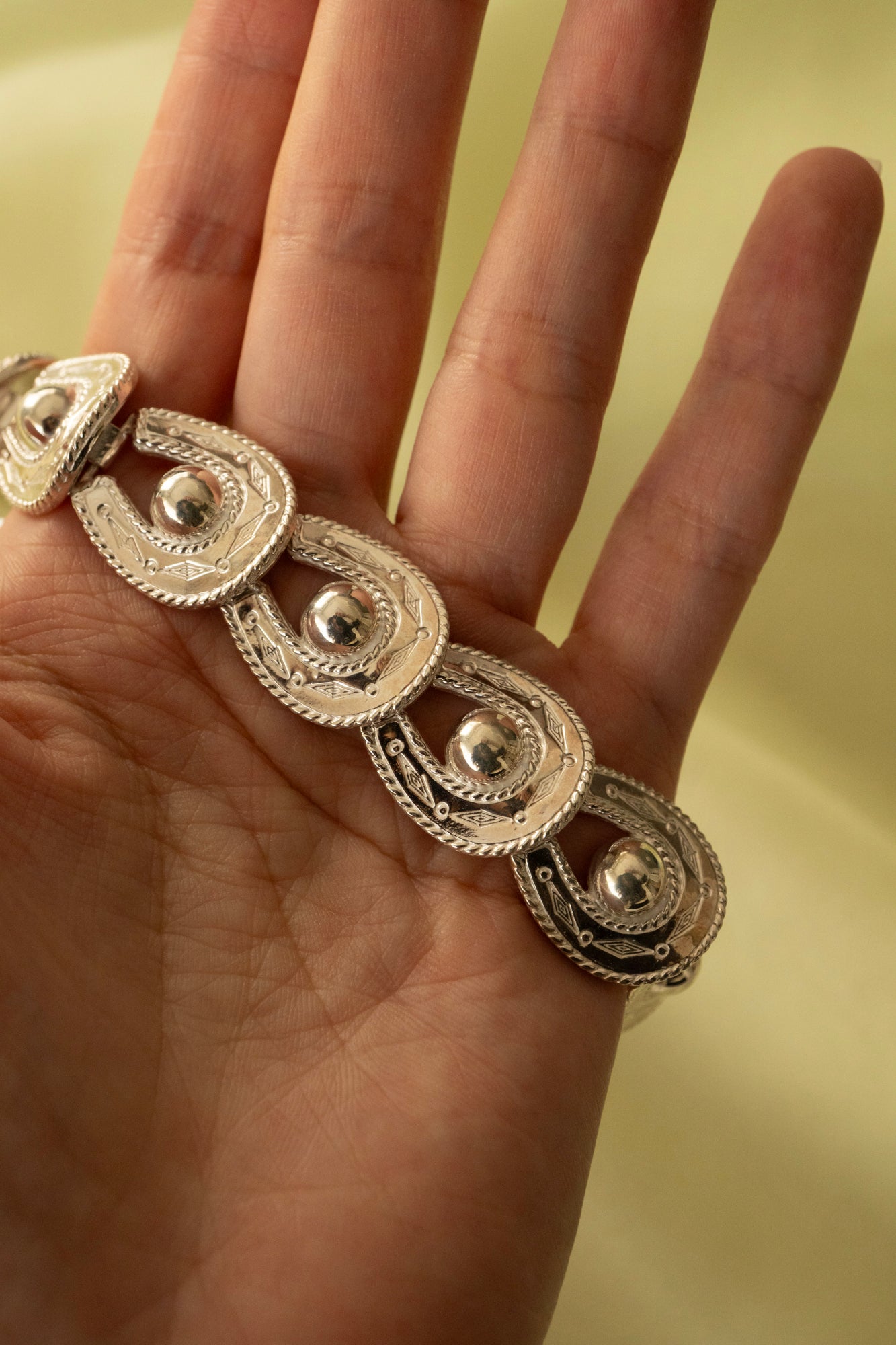 WAKAN SILVER SMITH ワカンシルバースミス Spirit Horse shoe Bracelet