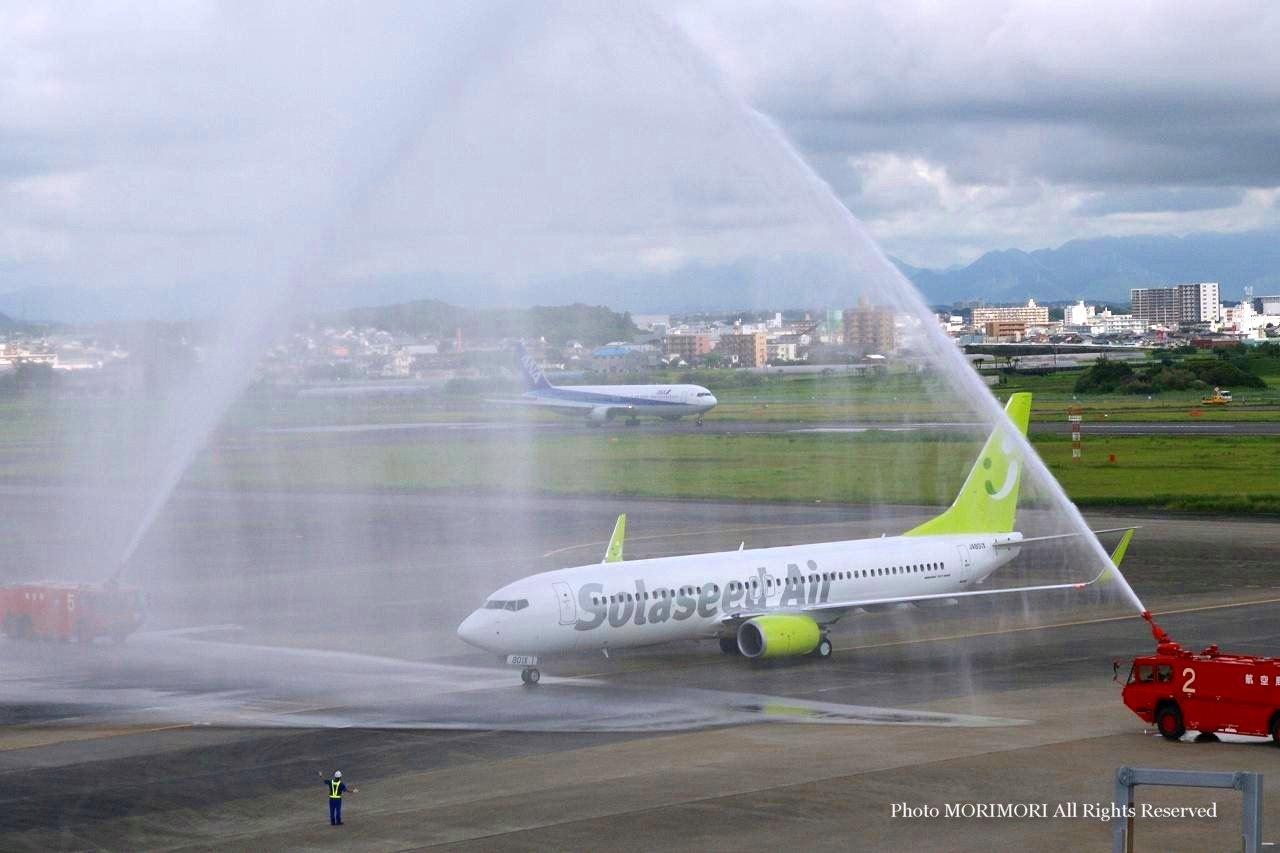 ソラシドエア航空機 JA801Xの写真｜B737-800｜宮崎空港初フライト
