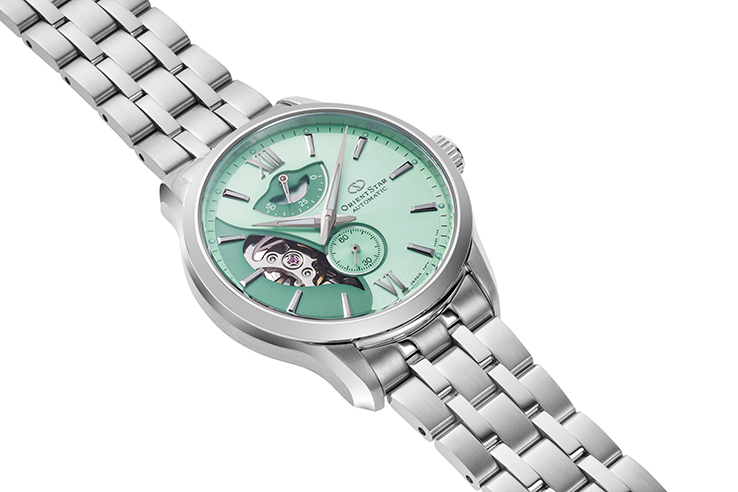 国産時計“オリエントスター”国内数量限定モデルも】リゾート感あふれる