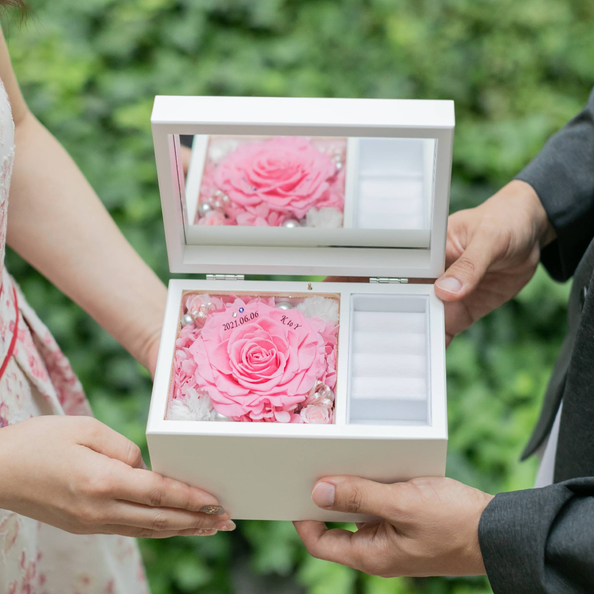 Special高級オルゴール ジュエリーボックス プリザーブド プロポーズ用