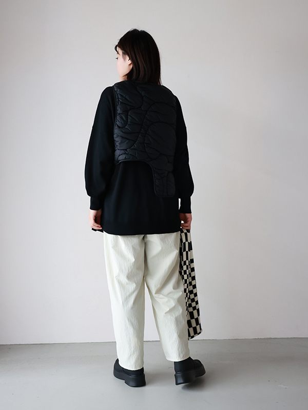 着こなしの主役になってくれるENFOLD(エンフォルド)のデザインニット♡