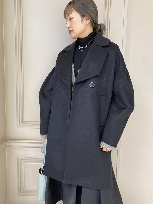 上質なコートをENFOLD(エンフォルド)で見つけて。精鋭スタッフの