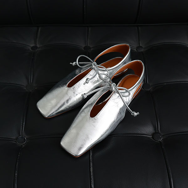 入荷後即完売した幻のアイテム！PIPPICHIC(ピッピシック) 1番人気の