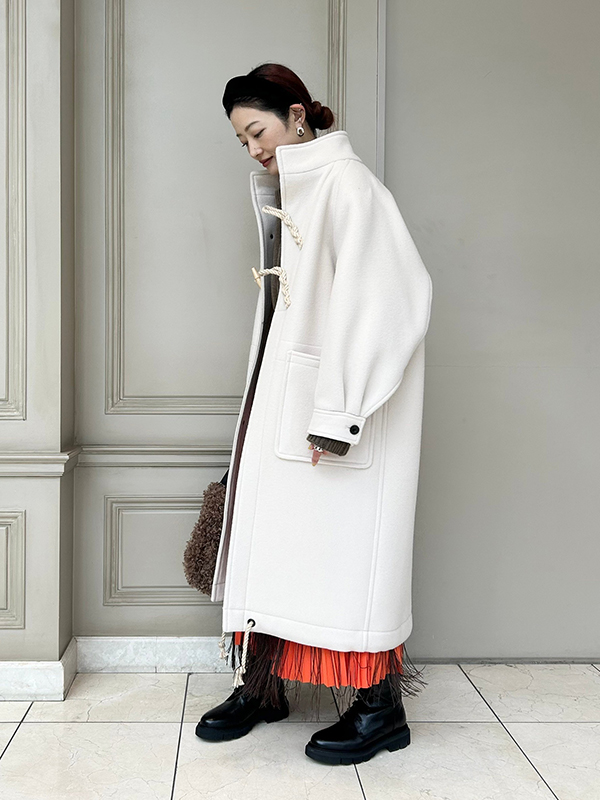 寒い冬は気になるHYKE(ハイク)の白アウター！広島店スタッフの着こなし