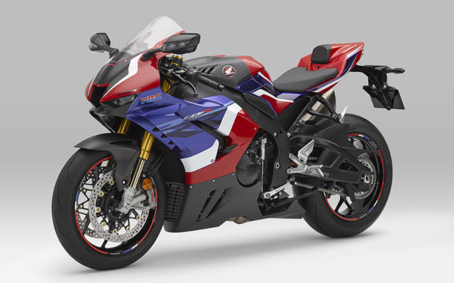 HONDA SC82 CBR1000RR-R FIREBLADE カーボンフロントフェンダー 08F71
