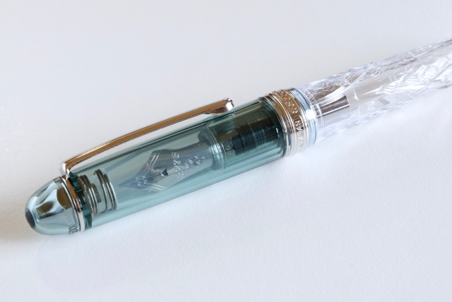 2種類のラインで流れる雲を表現 | 文具ウェブマガジン pen-info