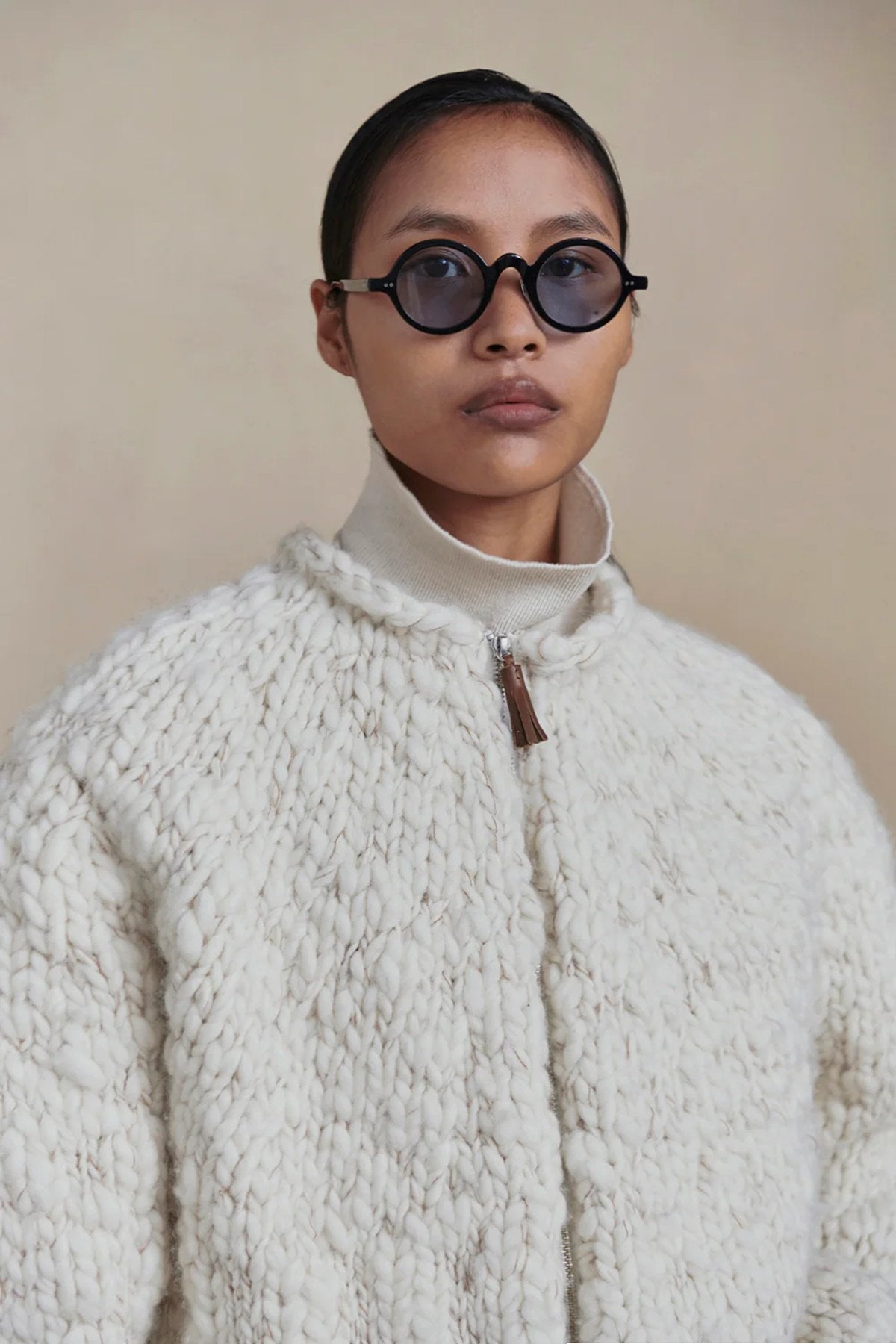 ○OLD JOE - BOTTLE-NECK HAND COWCHAIN SWEATER - NATURAL – PHAETON