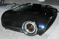 三菱電機、コントラスト比7万対1のフルHDプロジェクター「LVP-HC7000