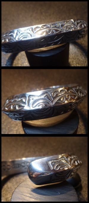 ナバホ Ray・Adakai レイアダカイ スタンプワーク トライアングルバングル