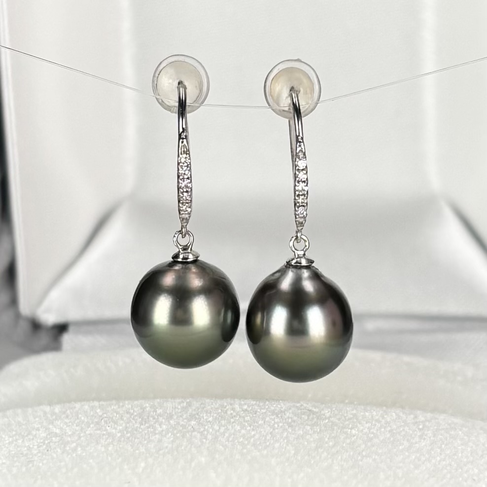 黒蝶真珠 フックパールピアス 9mm ピーコックカラー ドロップ セミ