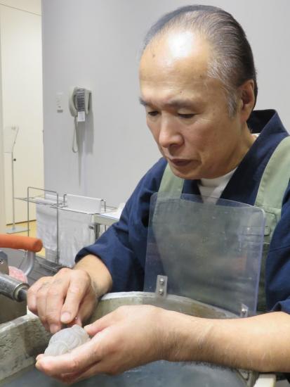 山梨ジュエリーミュージアム／水晶美術彫刻職人 田中保晴