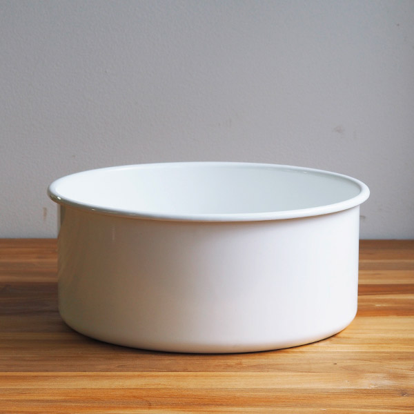 野田琺瑯 新 丸型洗い桶 ホワイト 8L | 食器と料理道具の専門店「プロ