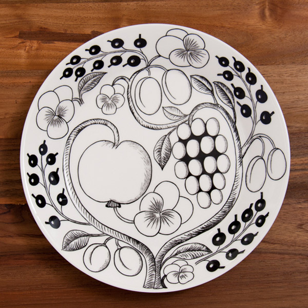 アラビア ブラック パラティッシ プレート 26cm / ARABIA Paratiisi