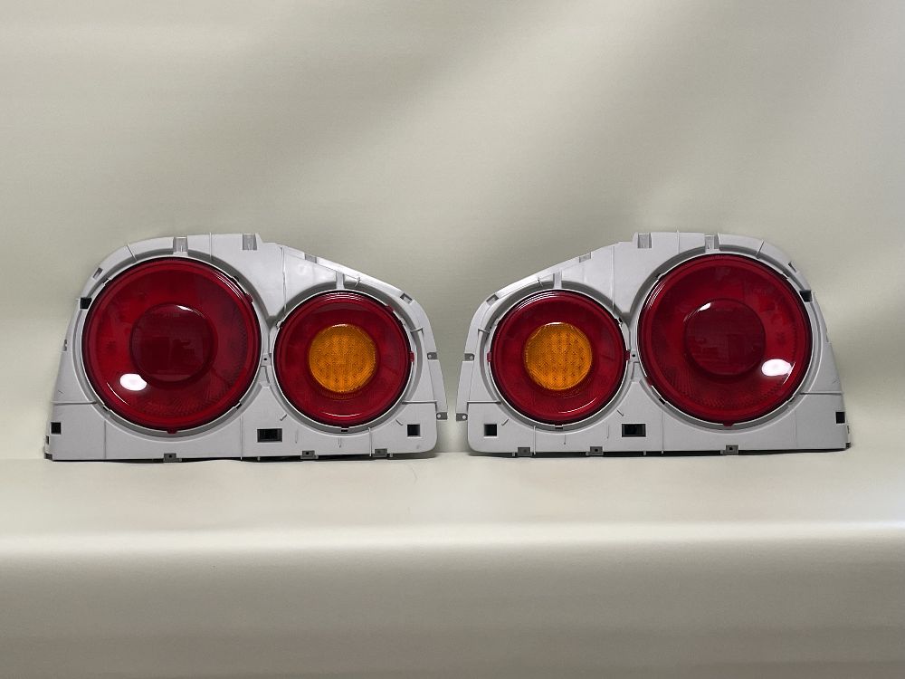 R34スカイライン用フルLEDテールランプQJ-C406Rです。