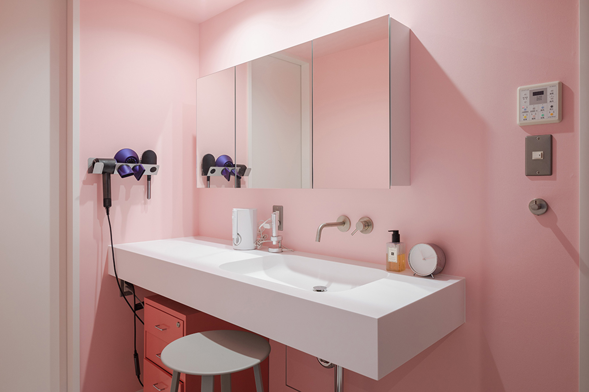 人工大理石の洗面カウンター H150 角丸600ボウル 壁水栓用 | KB-PR014