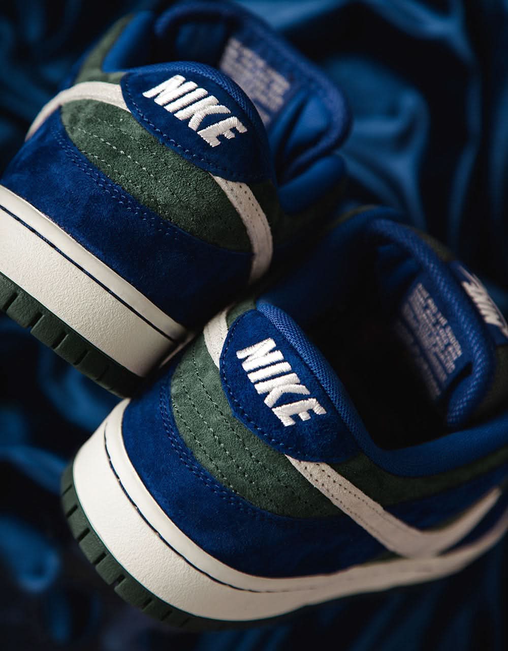 Nike SB 'Wildcard' Dunk Low Pro Skate Shoes - Dark Green/Blue
