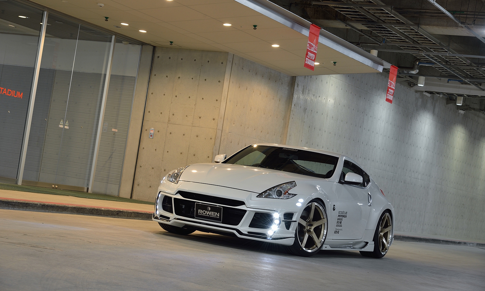 FAIRLADY Z Z34｜NISSAN/INFINITY｜BODY KIT｜Rowen オフィシャルサイト