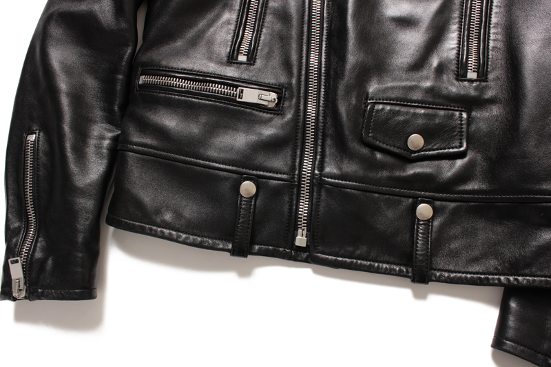 スキニーが履きたくなる唯一無二のブランド［SAINT LAURENT