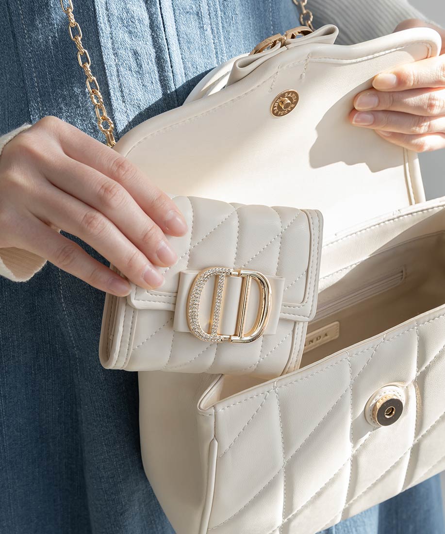 ビジューパーツキルティング三つ折りウォレットRANDA公式サイト