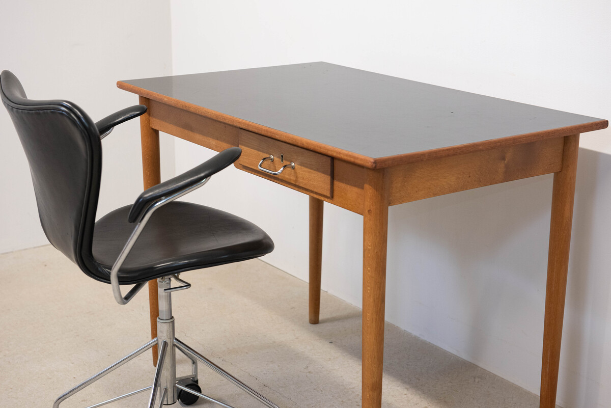 DESK | 北欧家具・ヴィンテージ家具・オリジナル家具の通販サイト re-kagu